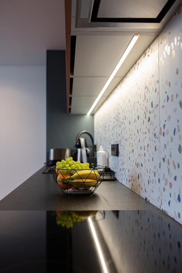M8 Stylish One-Bedroom Apartment Kaunas Exterior foto